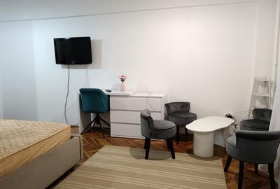 Apartament frumos  aproape de zona centrala - 5 minute de Fac. de Litere! - 12