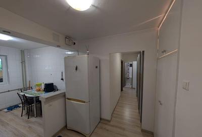 Spa?iu Comercial de 82 mp la Parter, Stradal, Rahova - 2