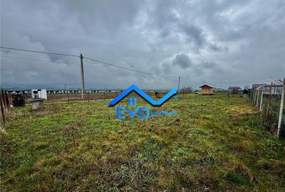 Teren de , intravilan, 401 mp, deschidere 24ml, Vorovesti, S - 4