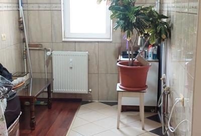 Apartament cu 2 camere decomandat în Central - 1