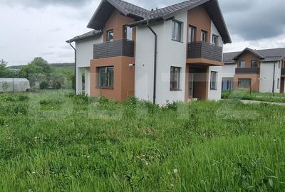 Casa individuala Jucu de Mijloc, 120mp, 3 bai, garaj, teren 603mp