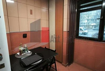 Apartament cu 3 camere semidecomandat în Crângași - 15