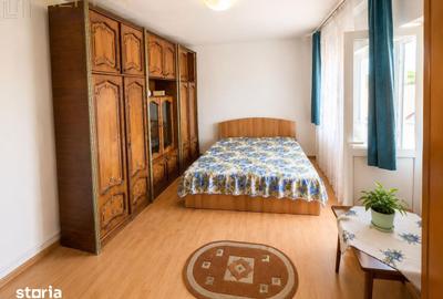 Apartament cu 3 camere în Central - 1