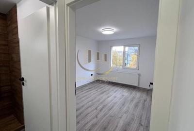 Apartament cu 3 camere semidecomandat în Central - 12