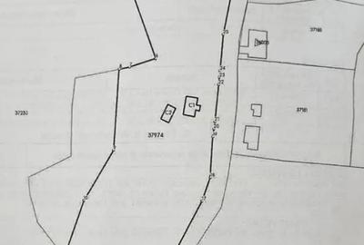 Teren de 5635 mp, în Central - 1