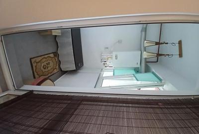 Garsonieră decomandată în Central - 9