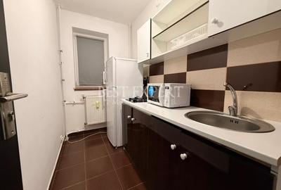 Garsoniera Trapezului Metrou 1 Decembrie - 3