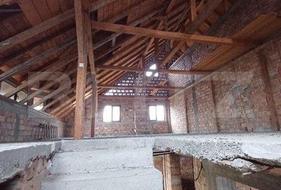 Duplex la rosu in Luna, langa Campia Turzii - 11