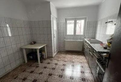 Vand apartament 3 cam 1 Decembrie-Ilfov - 2