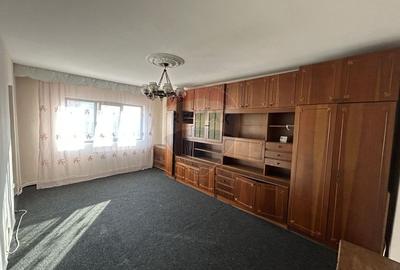 Apartament cu 3 camere decomandat în Hotvon - 1