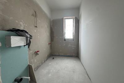 Apartament cu 3 camere semidecomandat în Plopi - 8