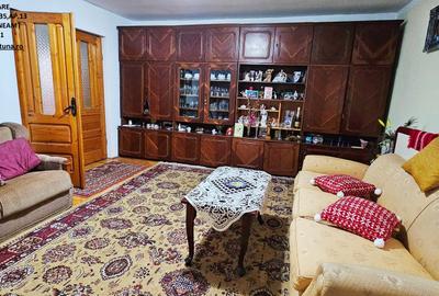 Casă cu 3 camere în Văleni
