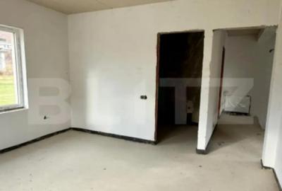 Casă cu 4 camere cu Teren 400 Mp în Luna - 7