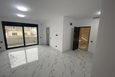 Casă individuală cu 20 camere în Centrul Civic