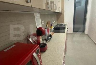 Apartament cu 3 camere semidecomandat în Central - 2