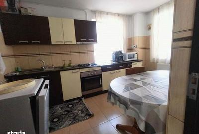 Casă cu 8 camere cu Teren 1200 Mp în Corbeni - 5