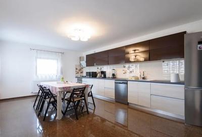 Casă cu 4 camere cu Canalizare în Hărman - 3