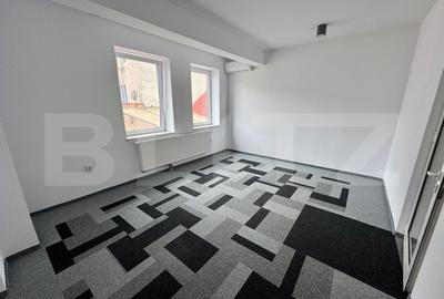 Spatiu birouri, 200 mp, cu terasa si parcare, zona P-ta Mihai Viteazul - 2