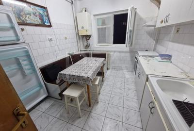 Apartament cu 3 camere la 8 minute de metroul 1 Decembrie 1918 - 19