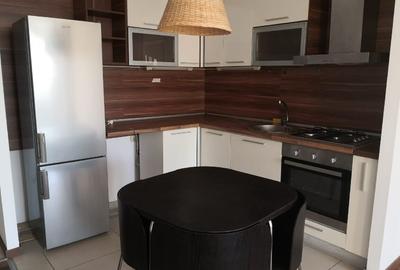 Apartament 3 camere decomandat, vedere la piscină - 10