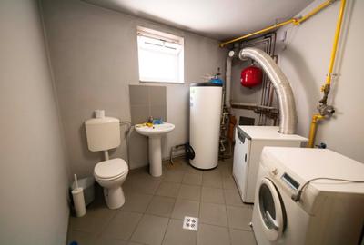 Casă individuală cu 6 camere cu Canalizare în Andrei Mureșanu - 16