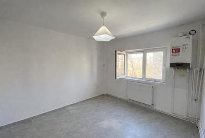 Apartament cu 2 camere decomandat în Gorjului - 2