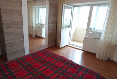 Apartament cu 3 camere decomandat în ICIL - 10