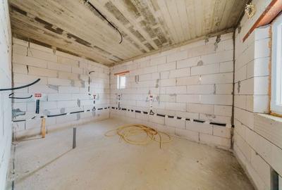 Casa De Vanzare Horia 5 Camere - 11