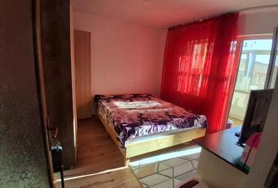 Apartament cu 3 camere decomandat în Sud - 1