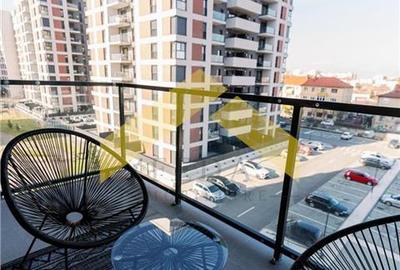 Apartament cu 3 camere semidecomandat în UTA - 3
