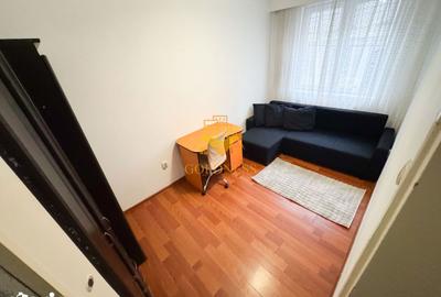 Apartament cu 3 camere, mobilat în Central