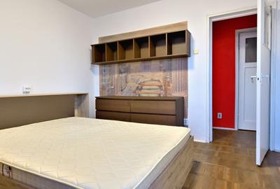 Apartament cu 2 camere semidecomandat în Grivița