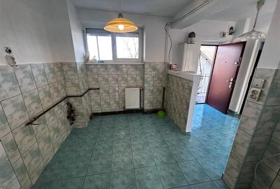 Apartament cu 2 camere decomandat în Moroasa 1 - 3