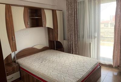 Inchiriez apartament cu 3 camere - 2