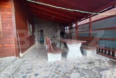 Cabana 2 nivele,90 mp utili,182 mp teren,ciubar,terasa,gratar,Baile Figa - 3