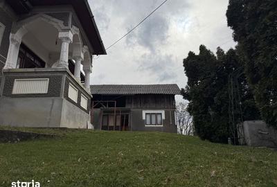 Casă cu 4 camere cu Teren 1000 Mp în Glod - 3