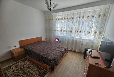 1 camera dintr-un apartament cu 3 camere. - 8