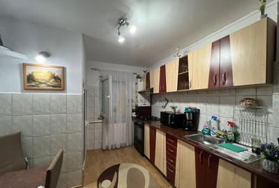 Apartament 4 camere, decomandat, foarte ingrijit - 10