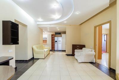 Apartament cu 3 camere, mobilat în Ultracentral