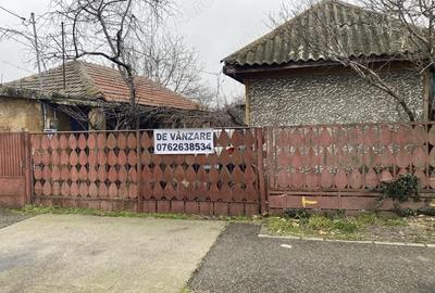 Casă cu Teren 300 Mp în Central - 2