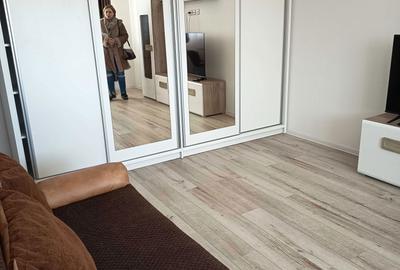 Apartament cu 2 camere decomandat în Calea București - 4