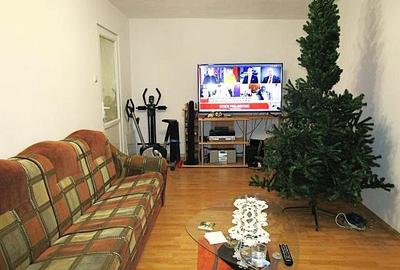 Apartament cu 3 camere decomandat în Micro 12 - 3