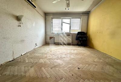 Apartament cu 3 camere in zona Sagului - 2