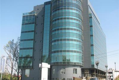 Birou, de 1,100 mp, în Central - 3