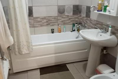 Apartament cu 3 camere decomandat în Central - 2