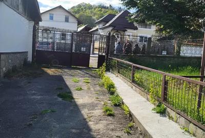 Casă cu 6 camere în Dealu Mare - 2