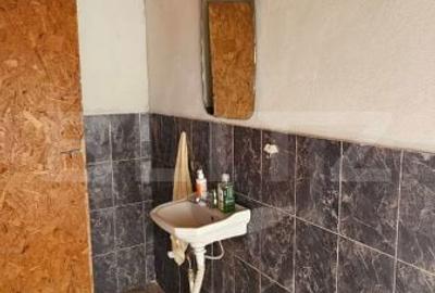 Casă cu 2 camere cu Teren 1706 Mp în Central - 9