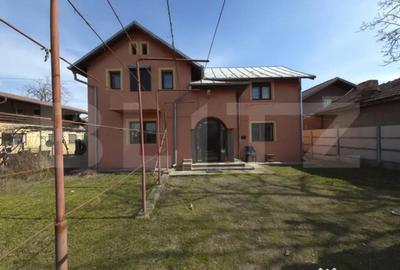 Casă cu 6 camere cu Teren 920 Mp în Central - 12