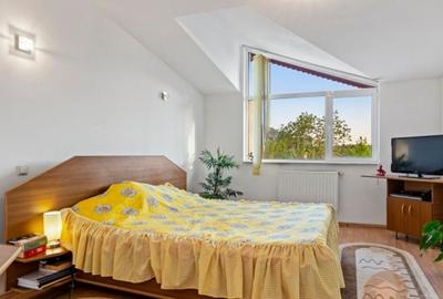 Vila de vanzare,7 camere,teren 1080mp,zona lacului Fundeni,600.000euro - 5