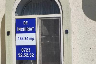 Apartament cu 4 camere în Central - 4